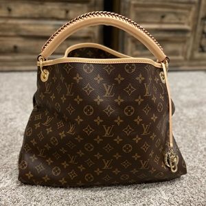 💥LIKE NEW💥 Authentic Artsy LV Monogram Bag w/ original box & dust bag